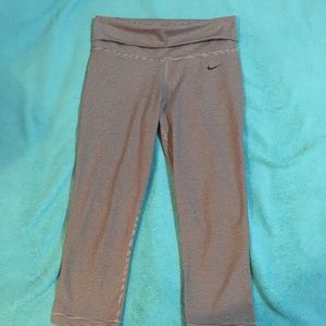 Nike Capri. Stripe. Black and white